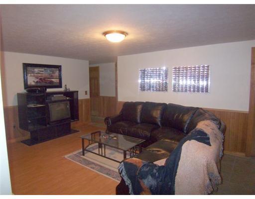 29 Raven Road Cornish, ME 04020 - Photo 18 of 25 Den/Family/Great Room.