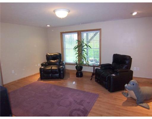 29 Raven Road Cornish, ME 04020 - Photo 20 of 25 Living Room. in law living room