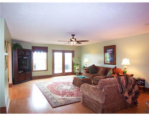 29 Raven Road Cornish, ME 04020 - Photo 7 of 25 Den/Family/Great Room.