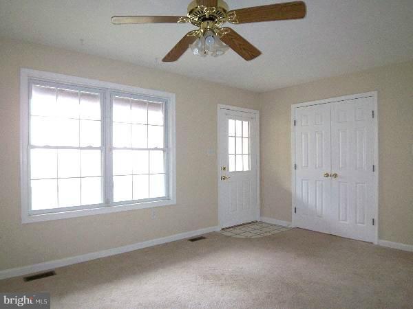 280 Trillium Trail Road Linden, VA 22642 - Photo 8 of 19 Living Room