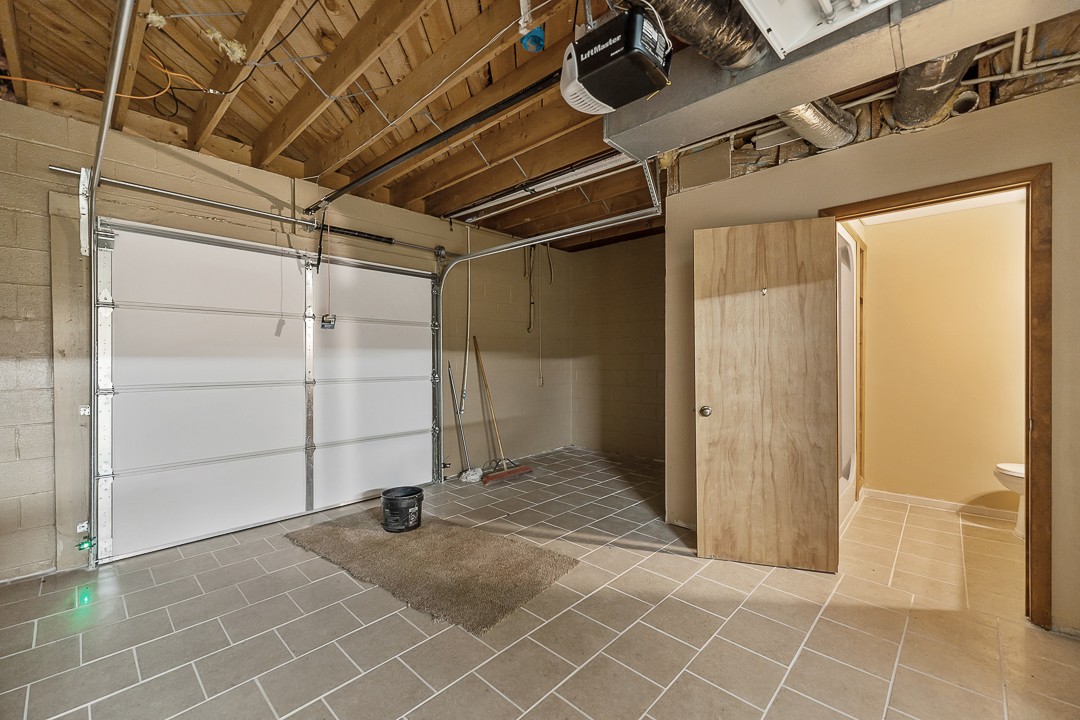 2711 Sullivan Knowles Road Sparta, TN 38583 - Photo 36 of 42 a view of an empty room with wooden floor
