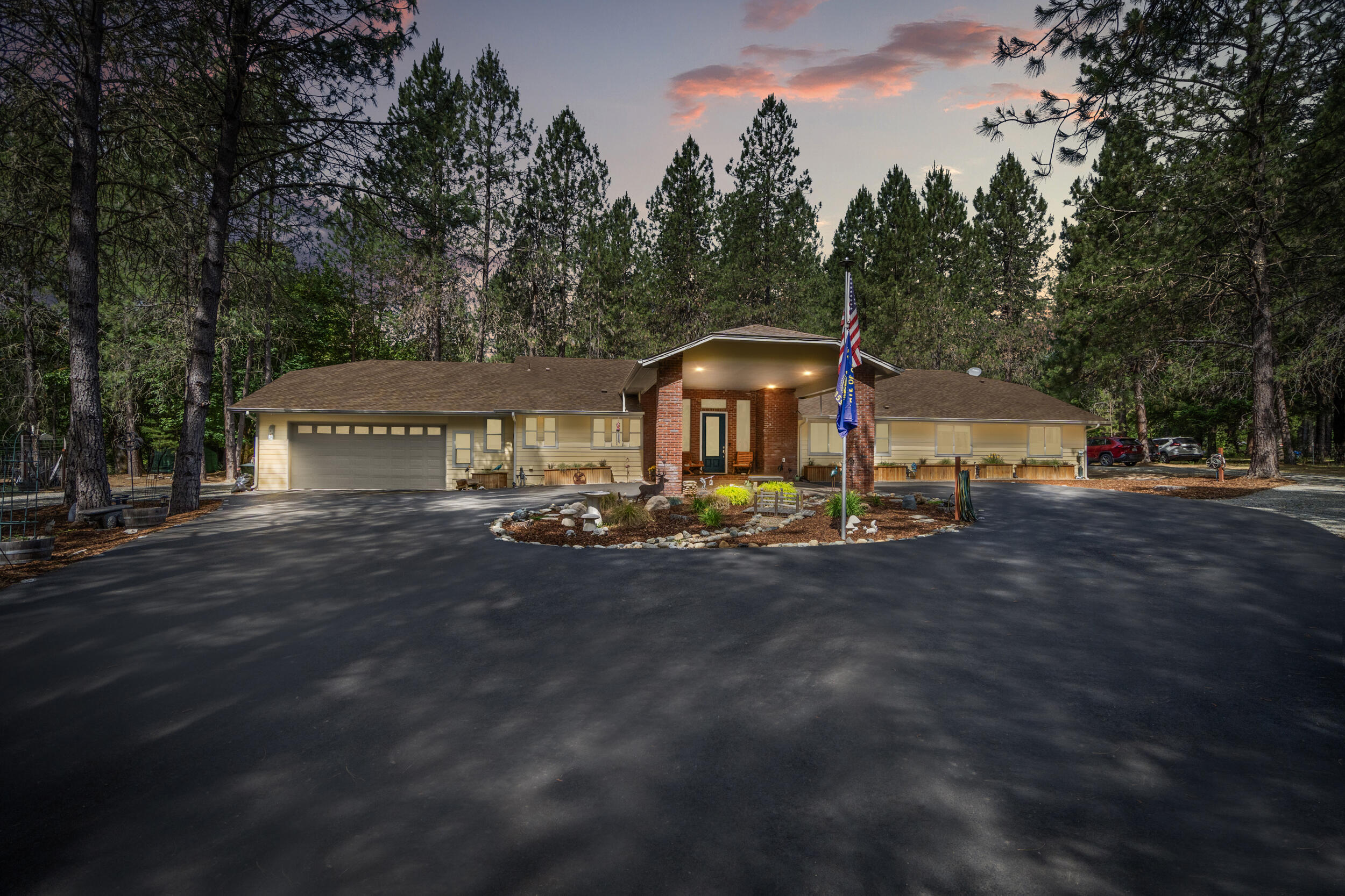 2075 Pleasant Creek Road Rogue River, OR 97537 - Photo 46 of 46 44