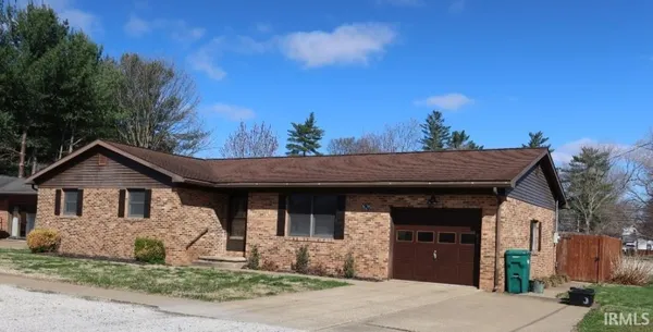 $214,900 | 826 Steam Mill Street, New Harmony, IN 47631