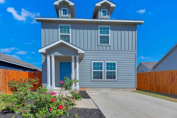 $1,950 | 13706 Mussel Run, Elgin, TX 78621