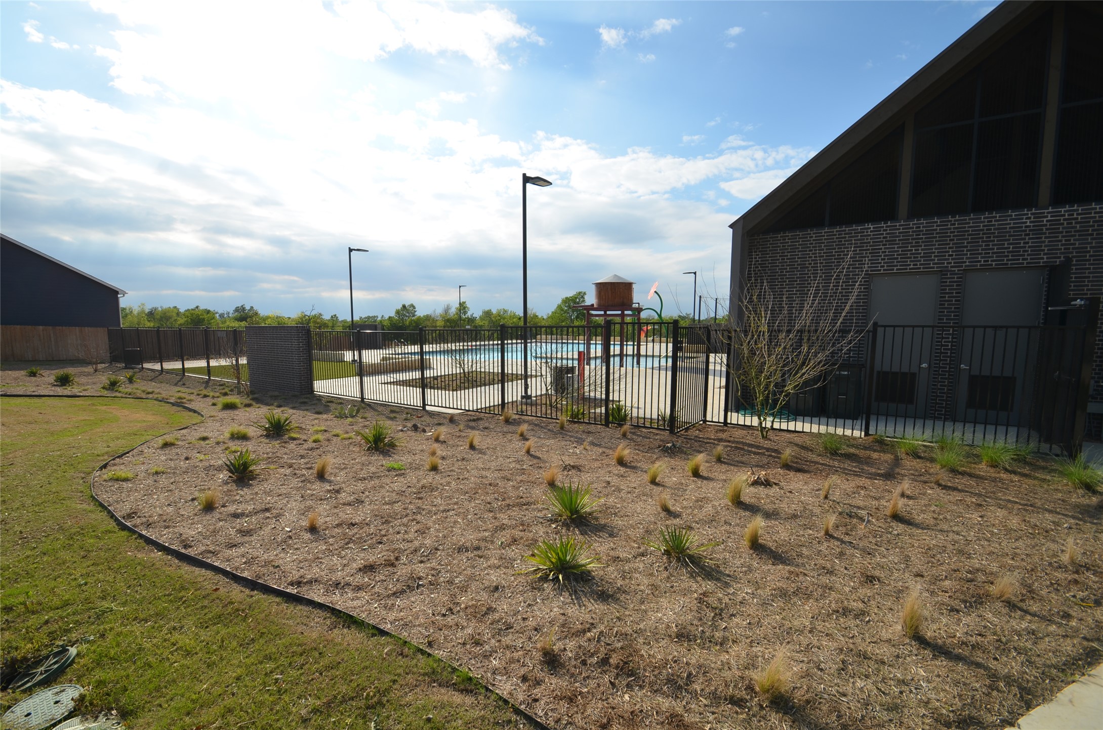 13706 Mussel Run Elgin, TX 78621 - Photo 32 of 34 a view of a backyard