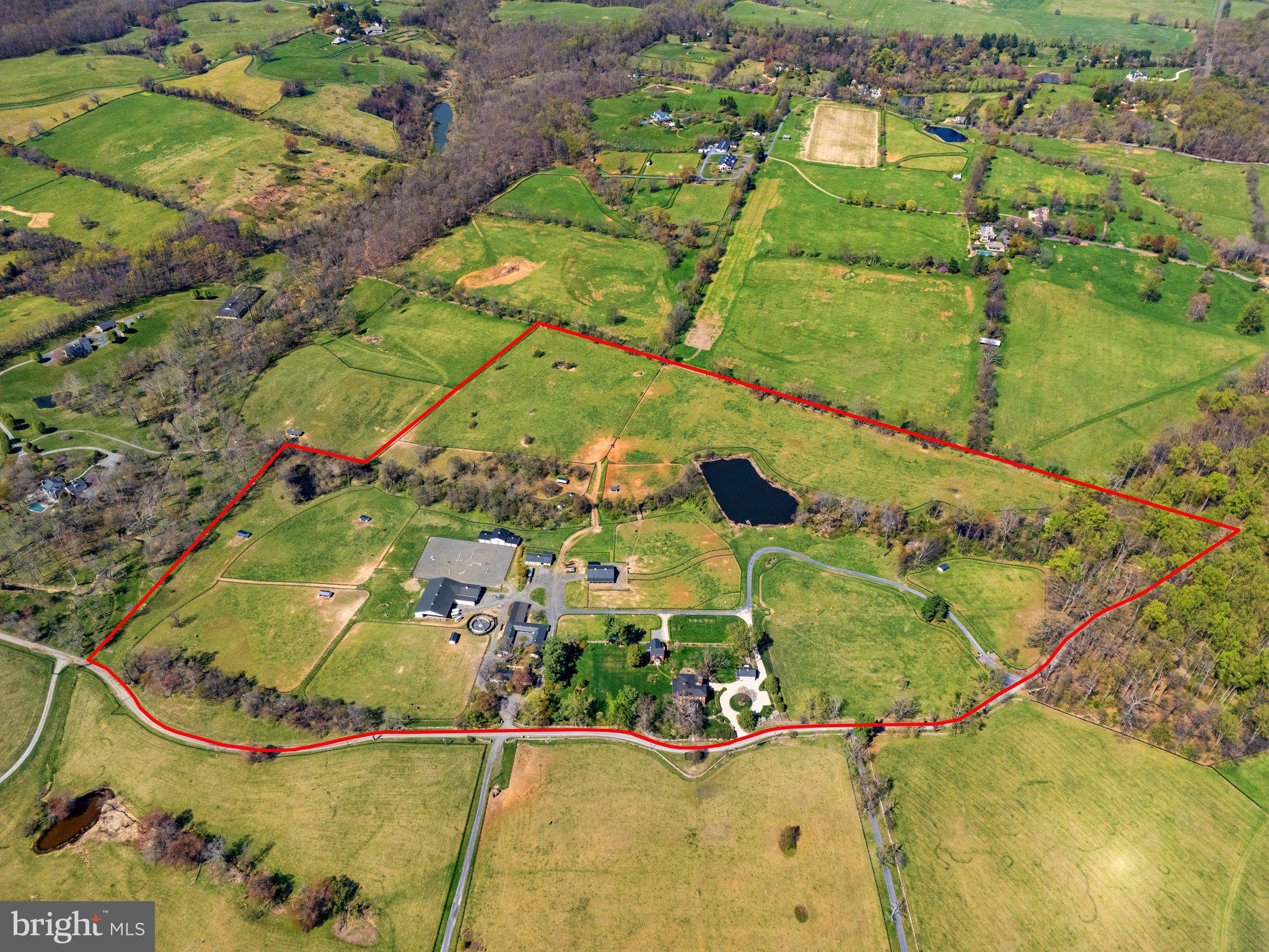 7064 Young Road The Plains, VA 20198 - Photo 5 of 89