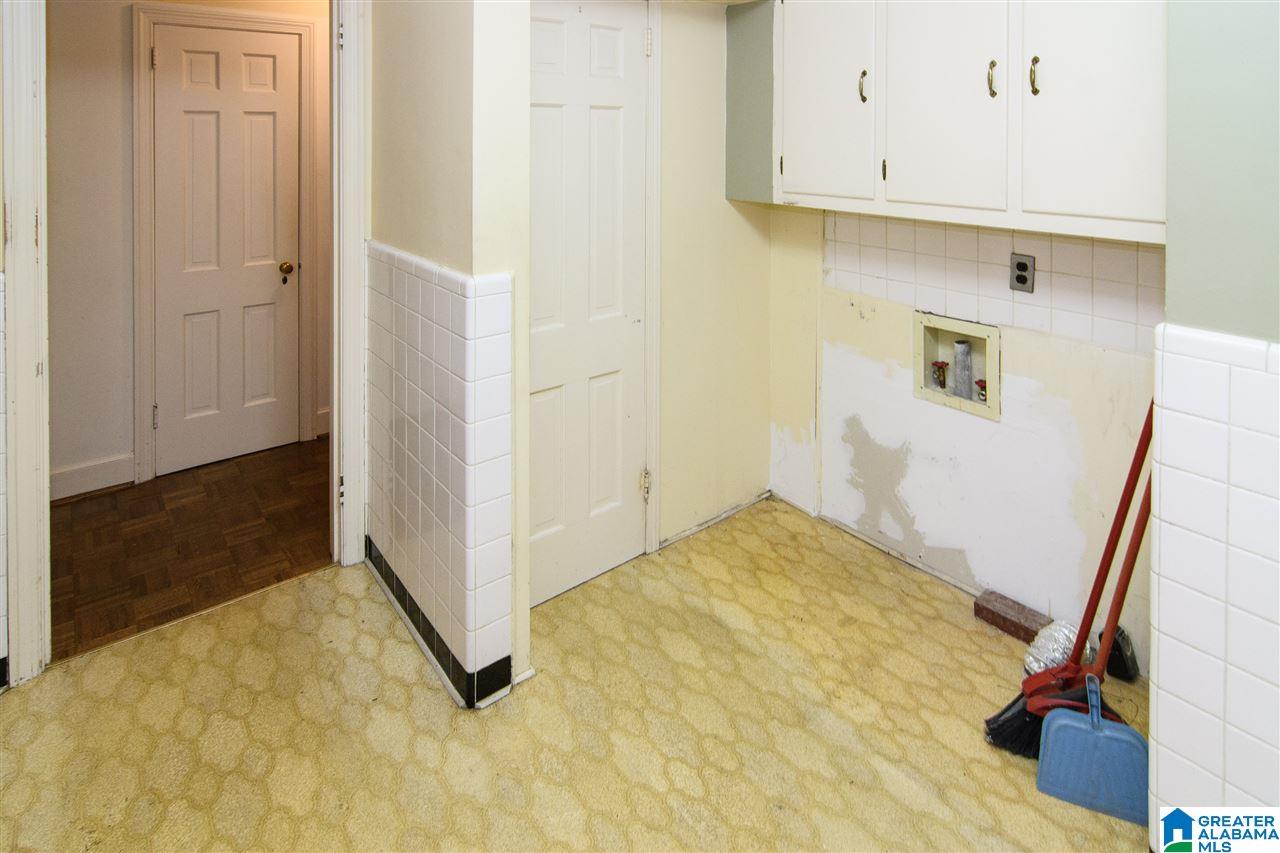 2508 Shades Crest Road Birmingham, AL 35209 - Photo 16 of 37