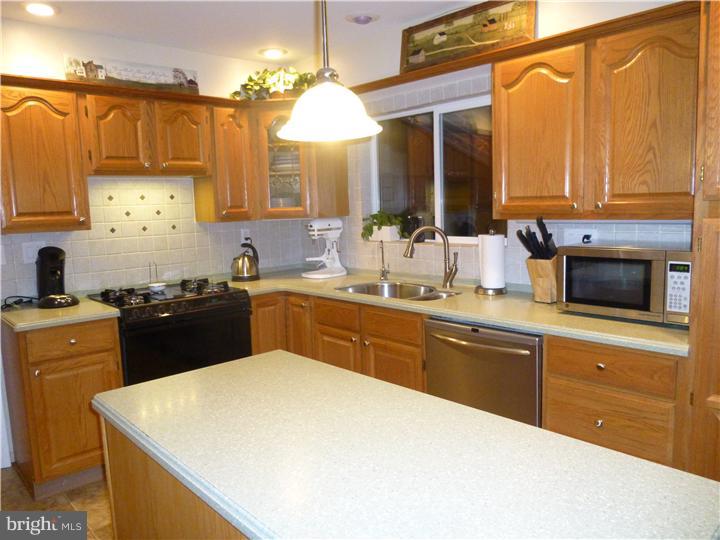 313 Lower Valley Road North Wales, PA 19454 - Photo 8 of 25 Gallery Image 8