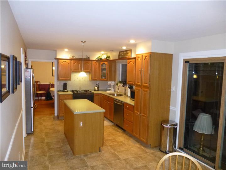 313 Lower Valley Road North Wales, PA 19454 - Photo 9 of 25 Gallery Image 9