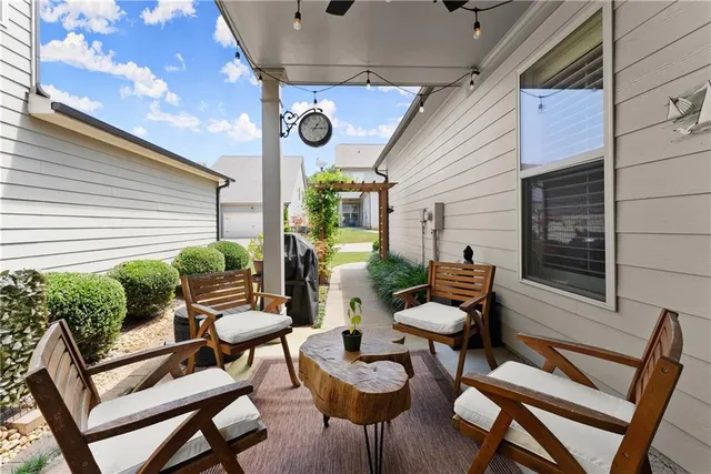 $399,000 | 6021 Harbour Mist Drive, Flowery Branch, GA 30542