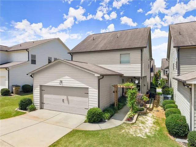 $399,000 | 6021 Harbour Mist Drive, Flowery Branch, GA 30542