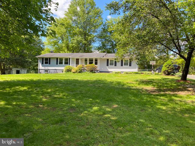 9554 Meetze Road Midland, VA 22728 - Photo 1 of 39 Large Front Yard
