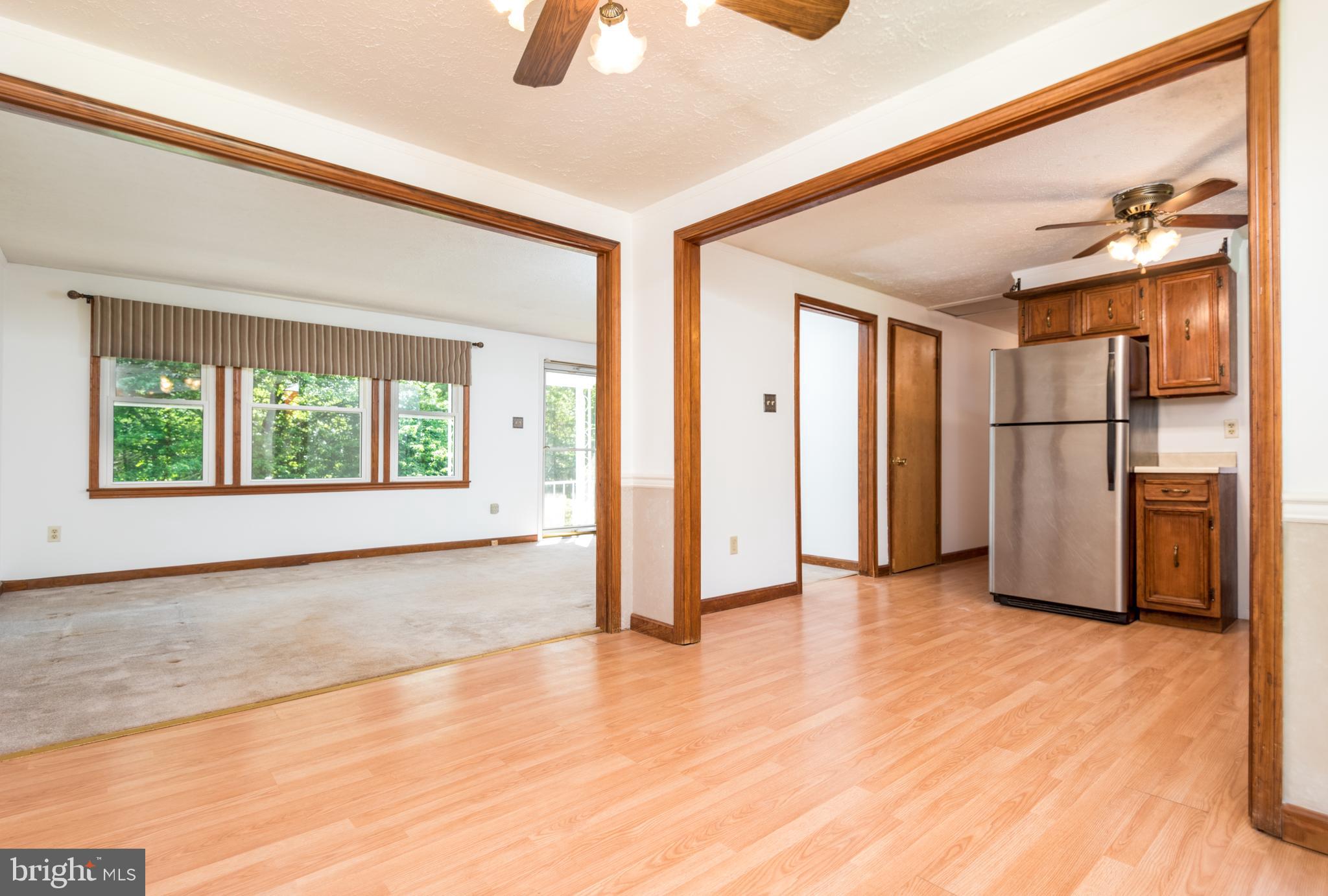9554 Meetze Road Midland, VA 22728 - Photo 14 of 39 Kitchen has large eat in area just off family room