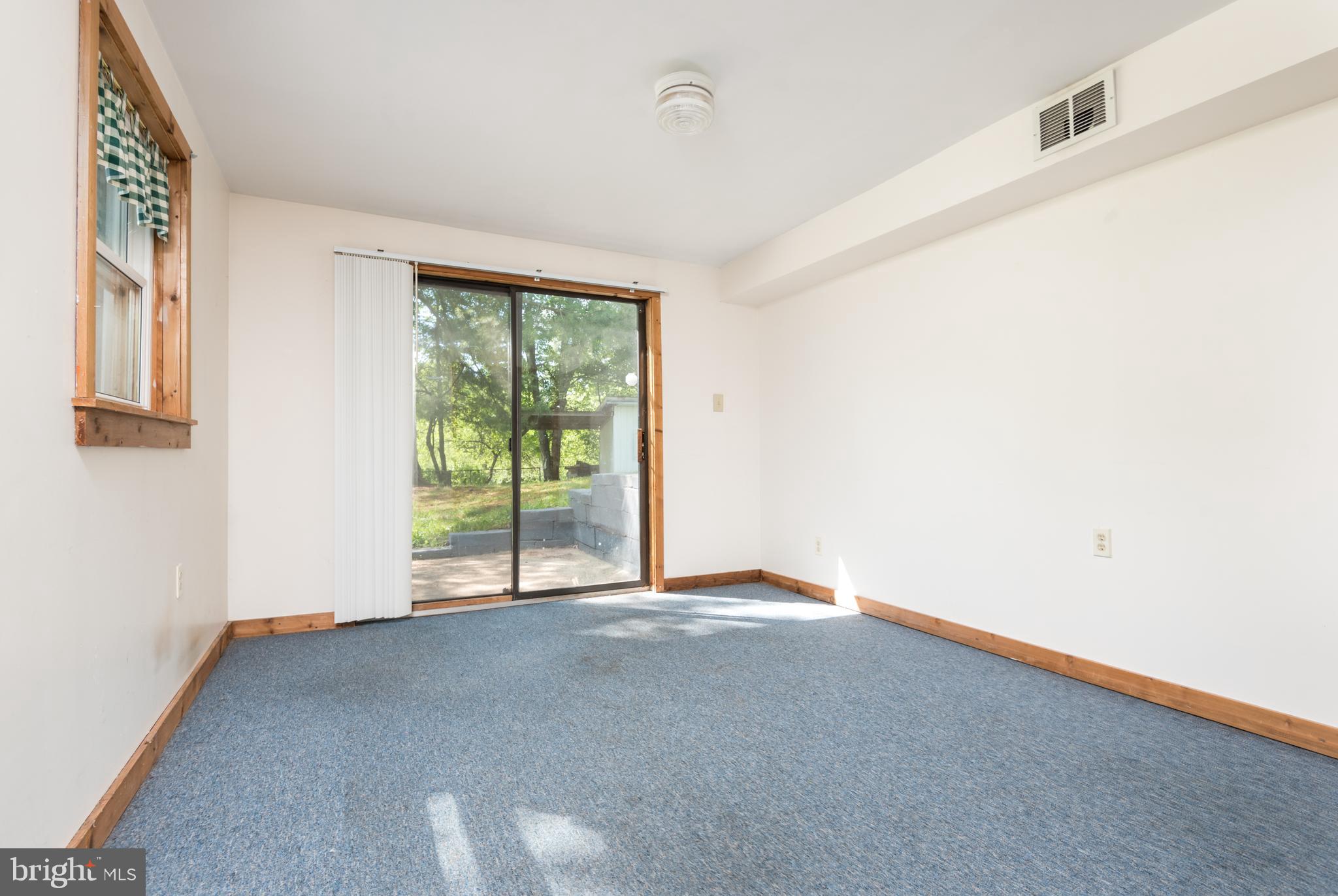 9554 Meetze Road Midland, VA 22728 - Photo 27 of 39 Bsment room can be used for office or 4th bedroom
