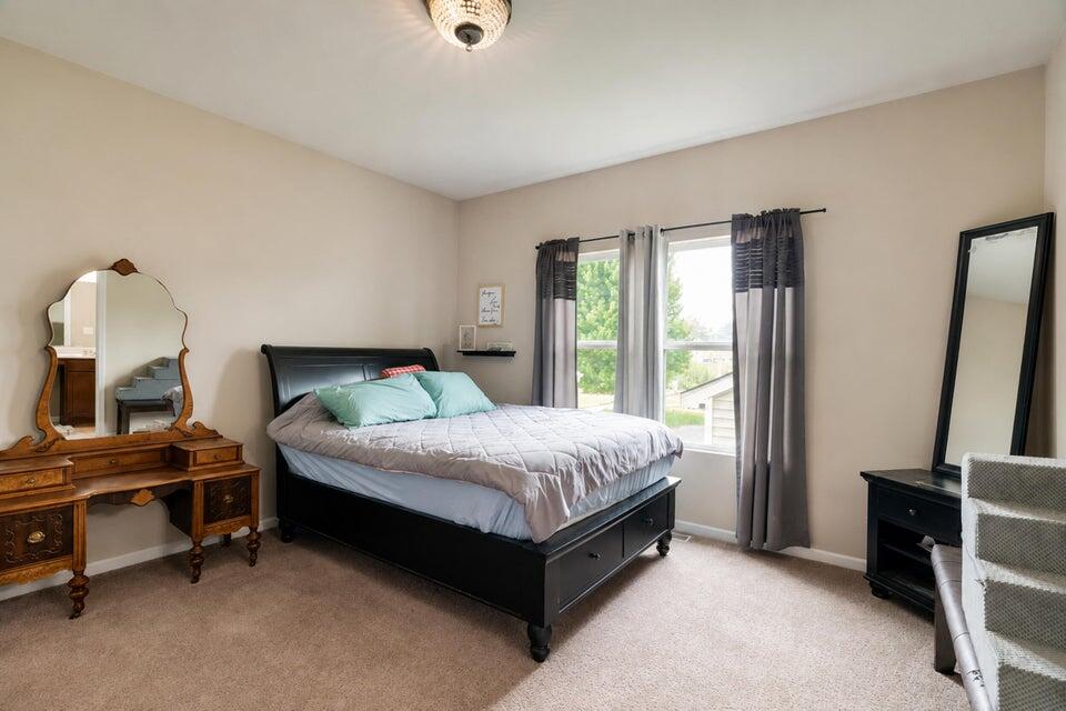 12769 Ellsworth Street Crown Point, IN 46307 - Photo 12 of 44 960x640