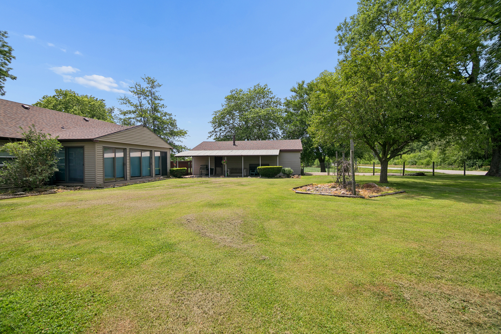 5472 East 2000 N Road Kankakee, IL 60901 - Photo 4 of 30