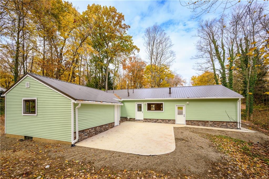 114 Wood Street New Castle, PA 16102 - Photo 4 of 32 rear patio view