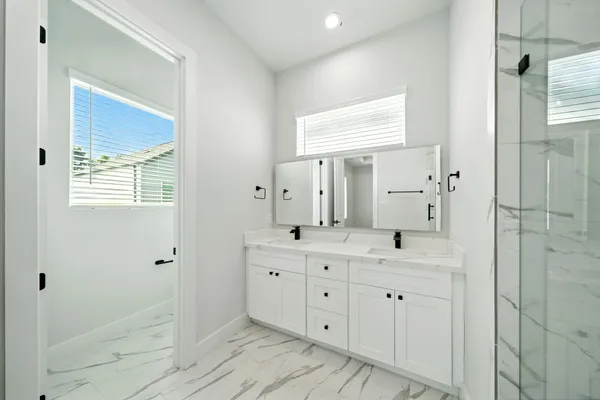 $2,699 | 2304 Hoskins Drive, Unit F, Houston, TX 77080