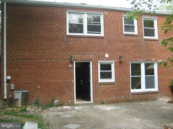 6702 Stanton Road Hyattsville, MD 20784 - Photo 2 of 18 Exterior (Rear)