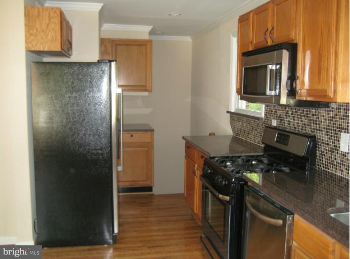 6702 Stanton Road Hyattsville, MD 20784 - Photo 16 of 18 Kitchen
