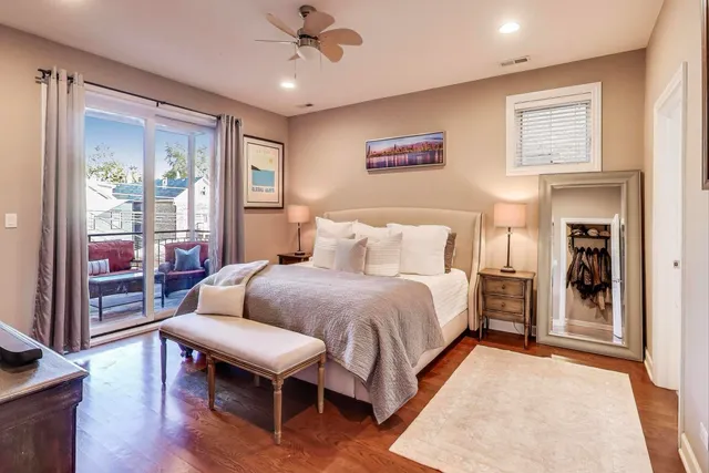 $535,000 | 911 North Wood Street, Unit 2, Chicago, IL 60622