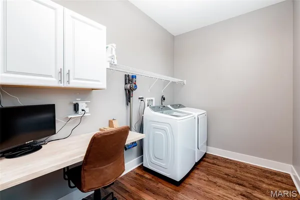 $425,000 | 3433 Texas Avenue, St. Louis, MO 63118