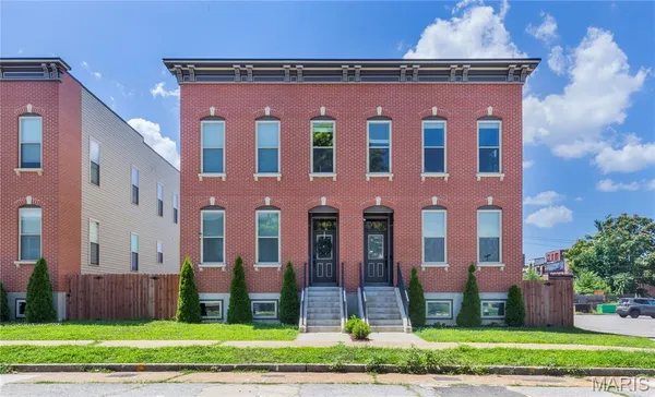 $425,000 | 3433 Texas Avenue, St. Louis, MO 63118