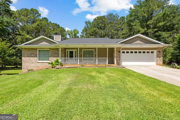 $425,000 | 186 Lincoln Road, Tyrone, GA 30290