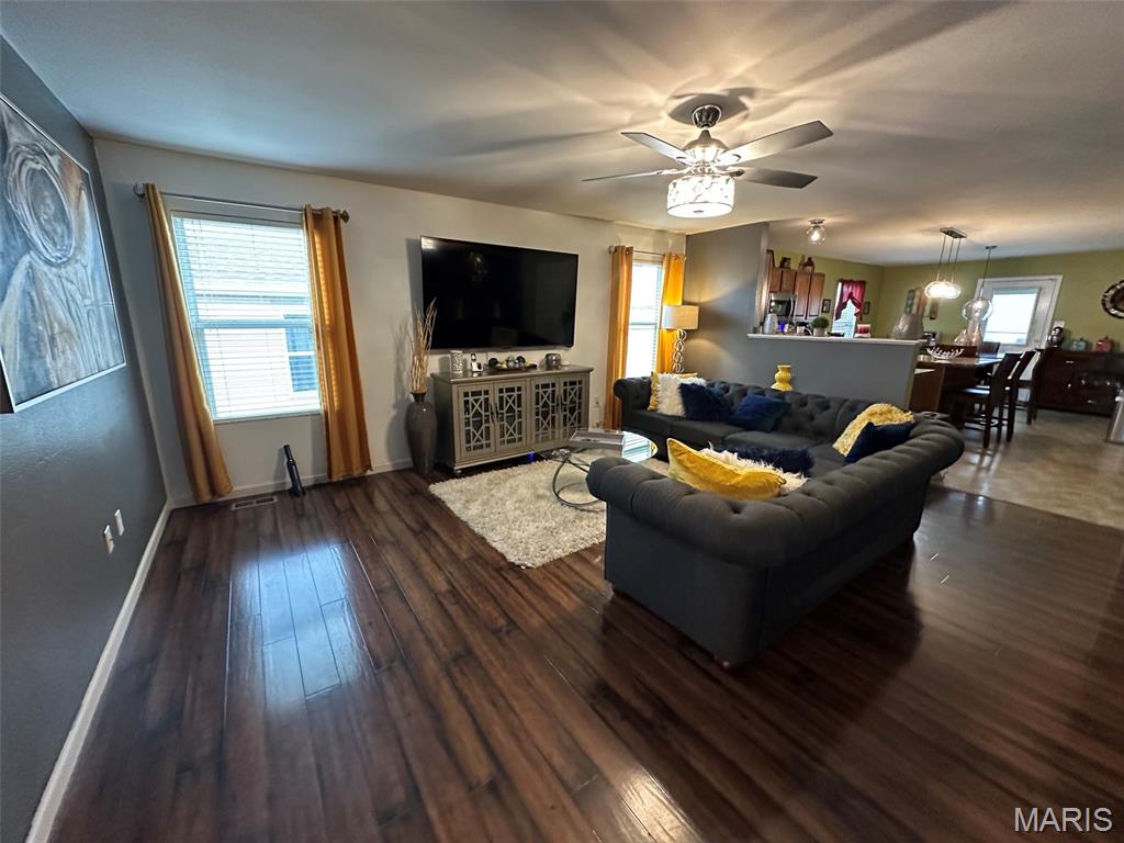 522 Rifle Ridge Drive Wentzville, MO 63385 - Photo 3 of 26