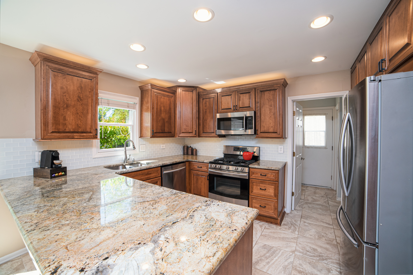6782 Aspen Road Lisle, IL 60532 - Photo 9 of 24