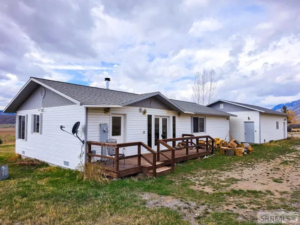 $446,000 | 3530 4050 North, Moore, ID 83255