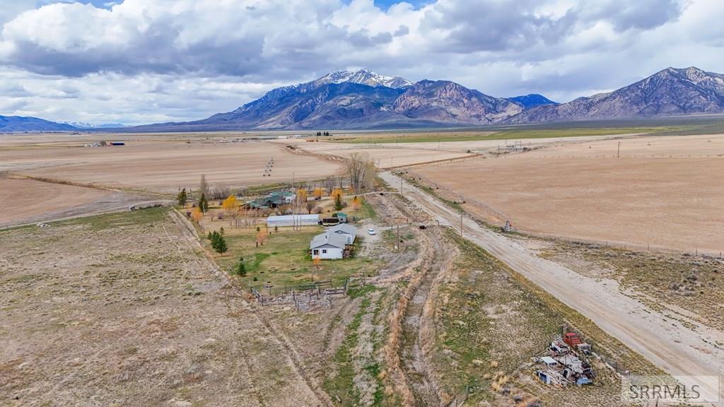 3530 4050 North Moore, ID 83255 - Photo 15 of 40