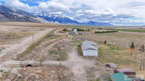 $446,000 | 3530 4050 North, Moore, ID 83255