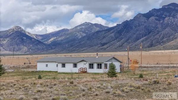 $446,000 | 3530 4050 North, Moore, ID 83255