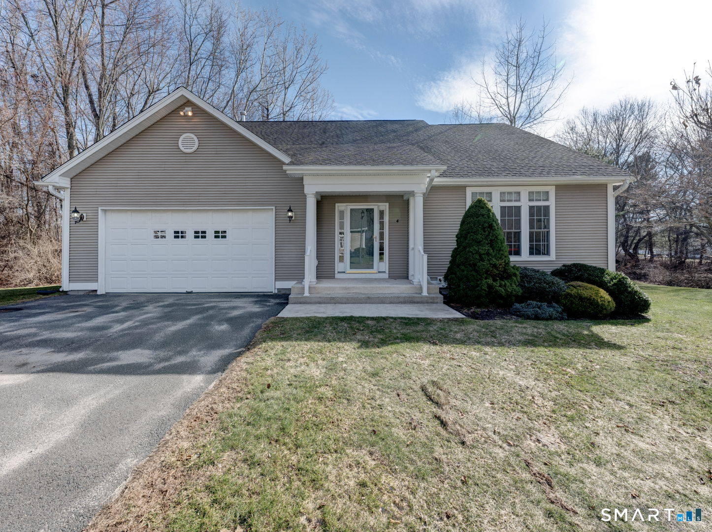 4 Eleanor St Extension, Unit 4 Vernon, CT 06066 - Photo 1 of 40