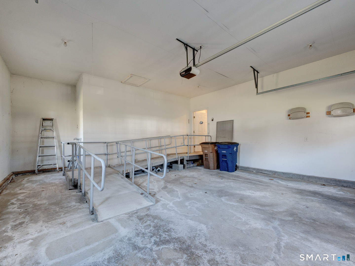 4 Eleanor St Extension, Unit 4 Vernon, CT 06066 - Photo 24 of 40