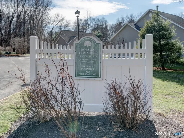 $389,900 | 4 Eleanor St Extension, Unit 4, Vernon, CT 06066