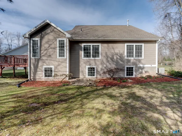 $389,900 | 4 Eleanor St Extension, Unit 4, Vernon, CT 06066