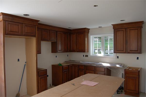 7 Parkview Road Woburn, MA 01801 - Photo 4 of 7 Gallery Image 4