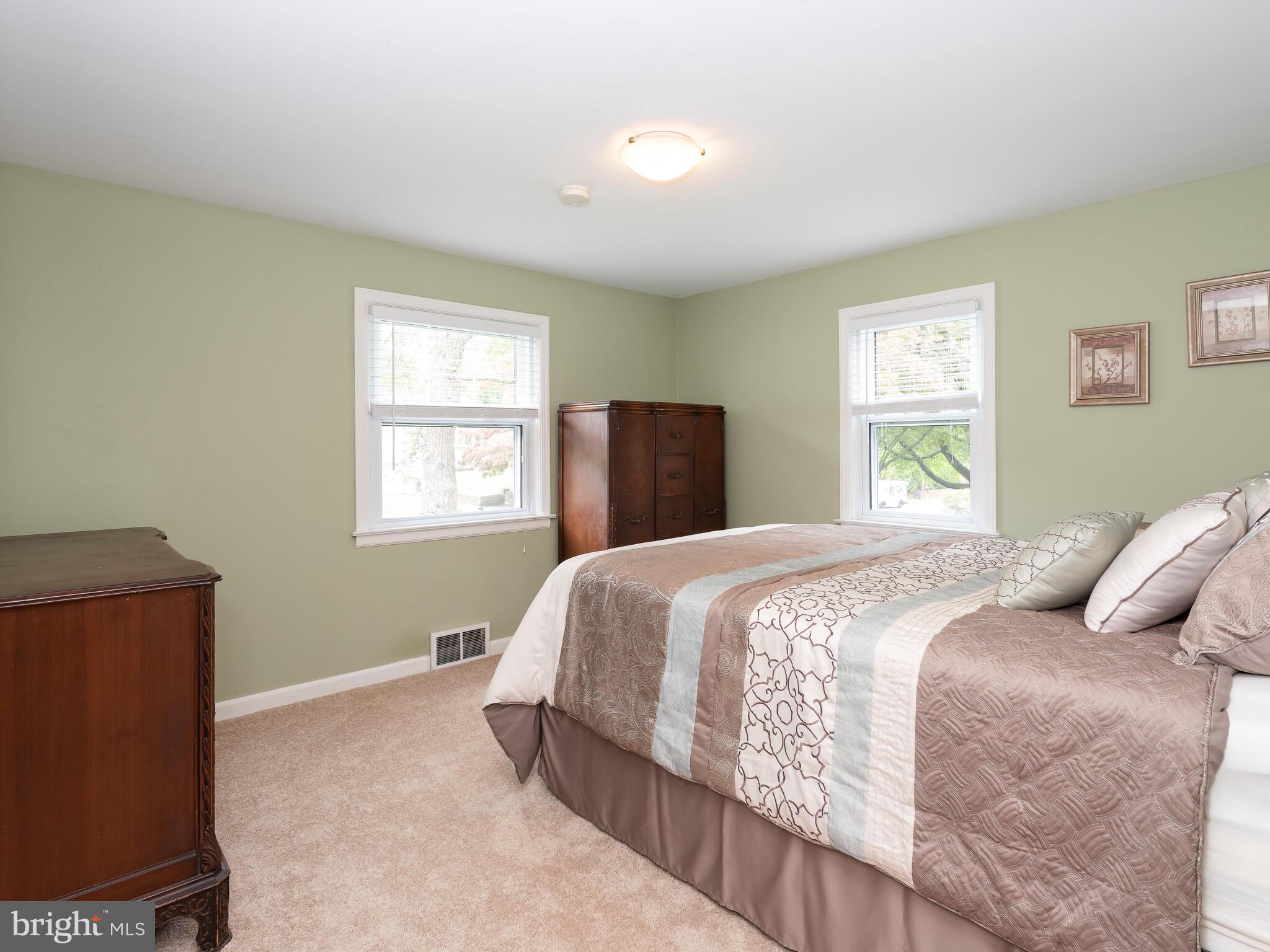 33 Delmont Road Newtown Square, PA 19073 - Photo 8 of 26 Gallery Image 8