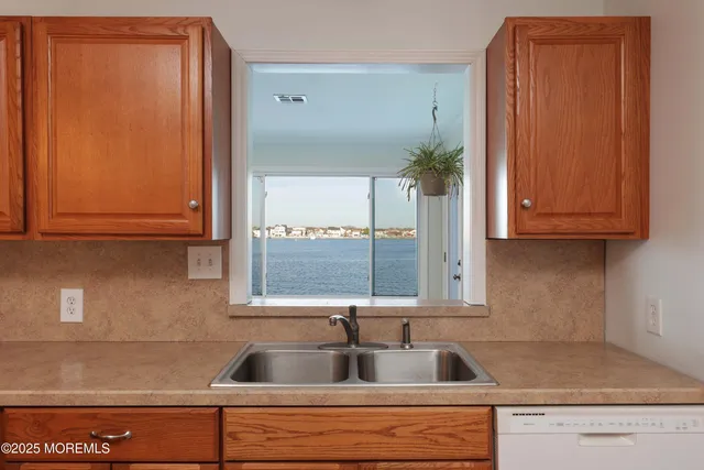 $3,750 | 1828 Ensign Court, Toms River, NJ 08753