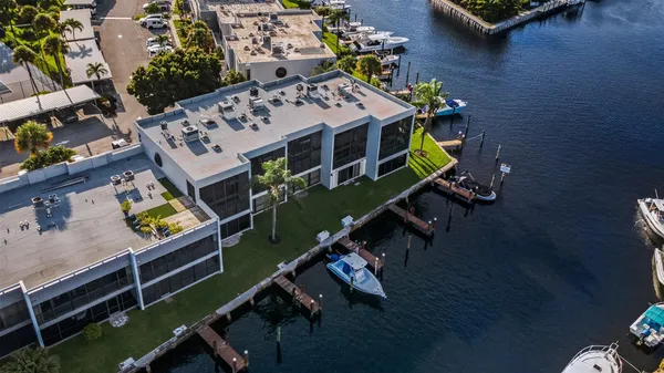 $629,000 | 1100 Southeast 5th Court, Unit 68, Pompano Beach, FL 33060