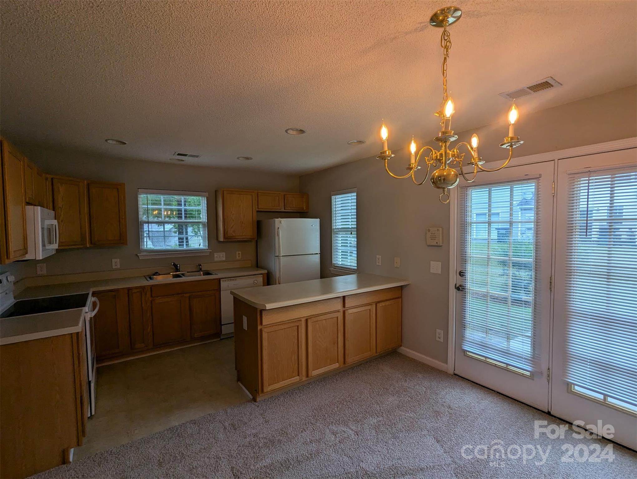 10568 Broken Branch Road Charlotte, NC 28213 - Photo 6 of 13 Gallery Image 6