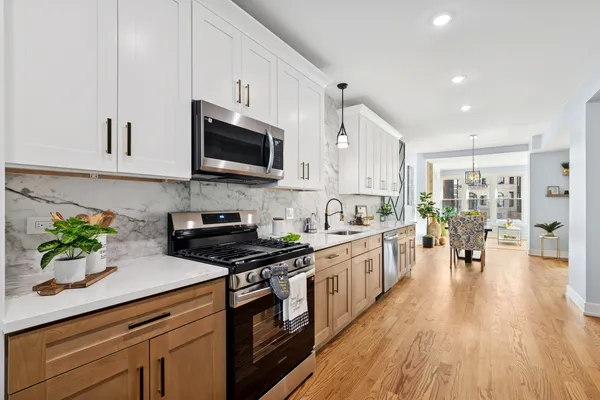 $439,900 | 5168 South Wabash Avenue, Chicago, IL 60615