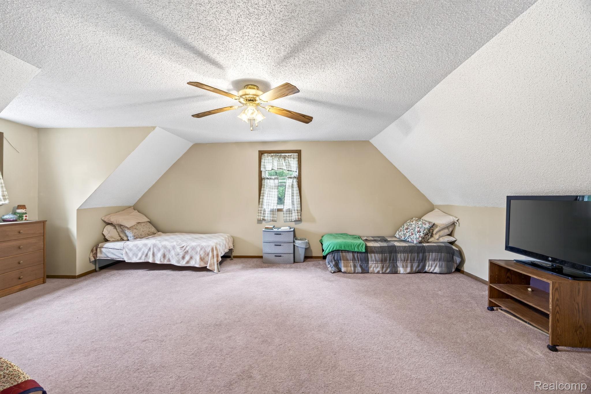 11245 Cedar Road Lake, MI 48632 - Photo 21 of 40 18-web-or-mls-3Y2A0531.jpg
