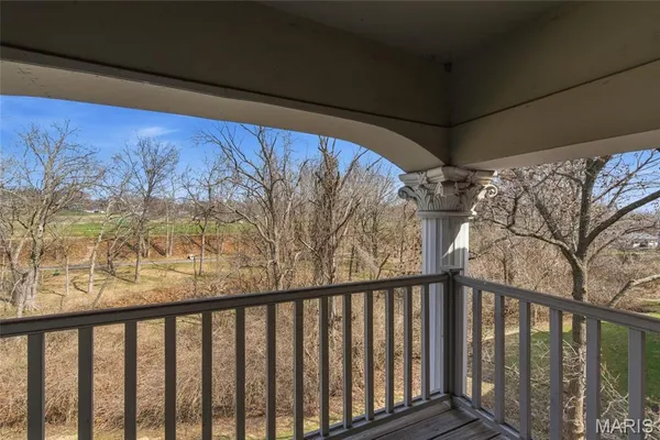 $155,000 | 7611 Triwoods Drive, Unit J, St. Louis, MO 63119