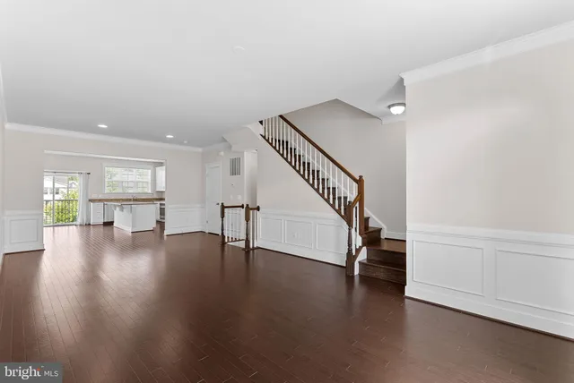 $2,900 | 207 Miles Hawk Terrace, Purcellville, VA 20132