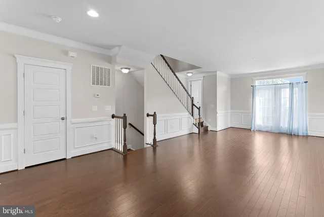 $2,900 | 207 Miles Hawk Terrace, Purcellville, VA 20132