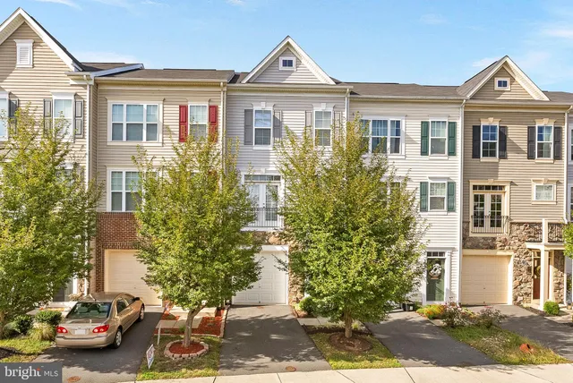 $2,900 | 207 Miles Hawk Terrace, Purcellville, VA 20132