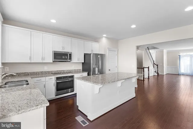 $2,900 | 207 Miles Hawk Terrace, Purcellville, VA 20132